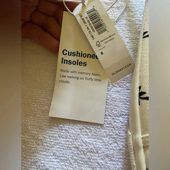 Women’s canvas sneakers with palm trees size 8 memory foam insole NWT - Picture 8 of 8